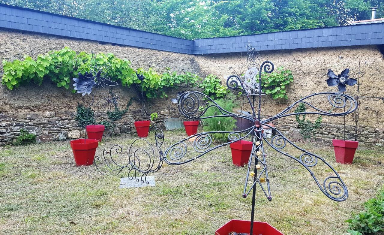 B&B L'Atelier Du Presbytere Saint-Maugan Exteriör bild