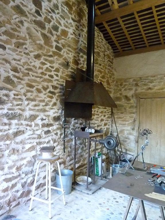B&B L'Atelier Du Presbytere Saint-Maugan Exteriör bild