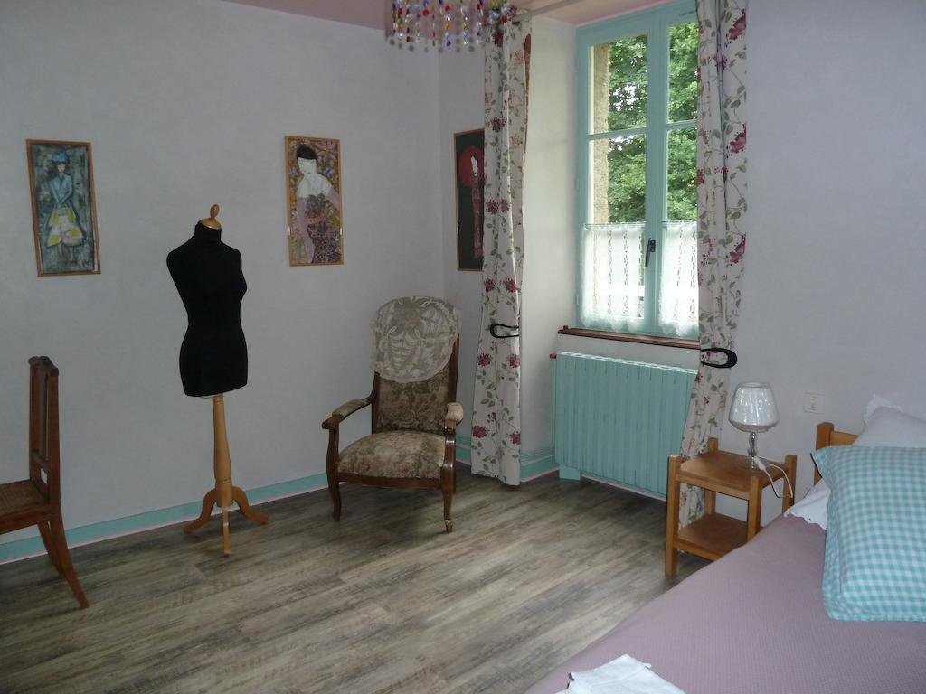 B&B L'Atelier Du Presbytere Saint-Maugan Rum bild