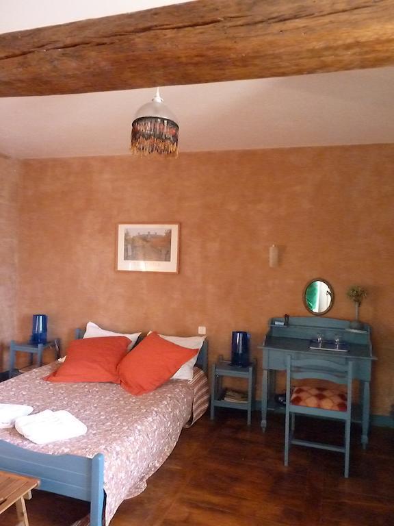 B&B L'Atelier Du Presbytere Saint-Maugan Rum bild